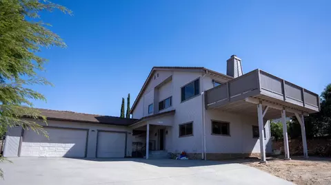 Exterior - 1524 Todos Santos, Fallbrook, CA 92028 photo 1 of 11