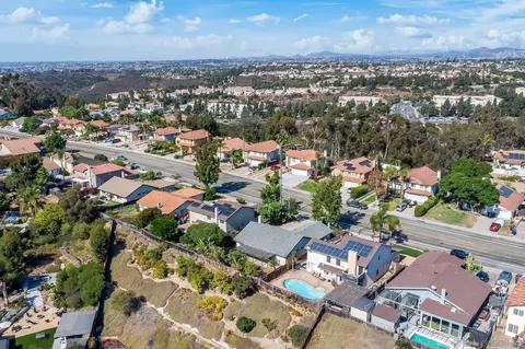 View/Area - 716 E J St, Chula Vista, CA 91910 photo 6 of 9