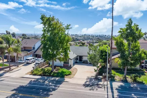 View/Area - 716 E J St, Chula Vista, CA 91910 photo 3 of 9