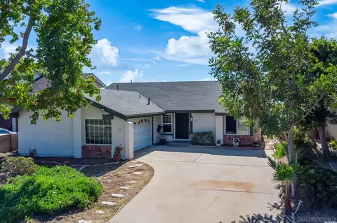 Exterior - 716 E J St, Chula Vista, CA 91910 photo 2 of 10