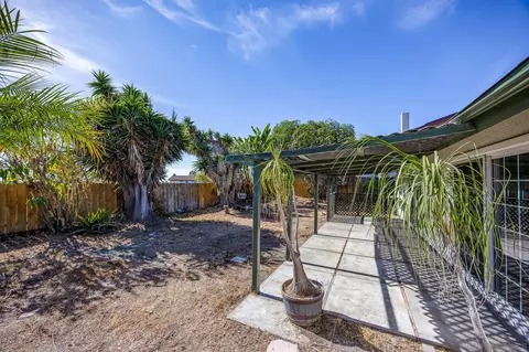Exterior - 716 E J St, Chula Vista, CA 91910 photo 5 of 10