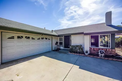 Exterior - 716 E J St, Chula Vista, CA 91910 photo 3 of 10