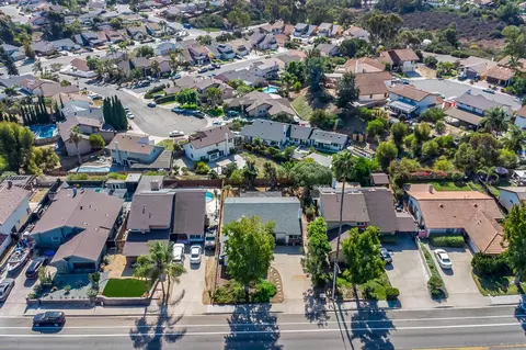 View/Area - 716 E J St, Chula Vista, CA 91910 photo 7 of 9