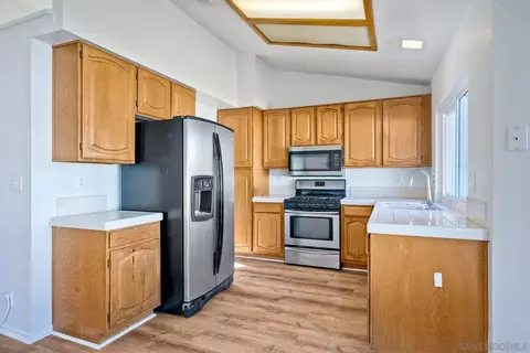 31192 Lahontan St, Temecula, CA 92592 photo 17