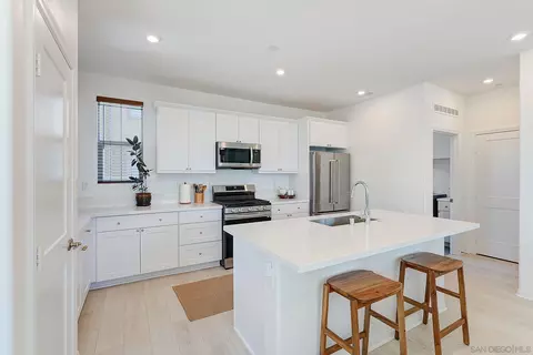 1614 Holly Leaf, Oceanside, CA 92056 photo 7
