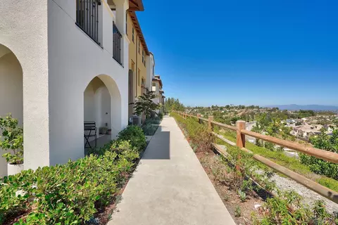 1614 Holly Leaf, Oceanside, CA 92056 photo 2