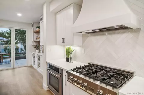 Kitchen - 892 Piovana Ct, Carlsbad, CA 92011 photo 6 of 10