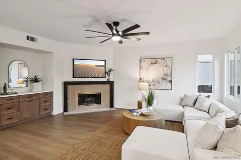 Living - 892 Piovana Ct, Carlsbad, CA 92011 photo 3 of 4