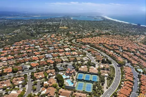 6329 Via Cabrera, La Jolla, CA 92037 photo 4