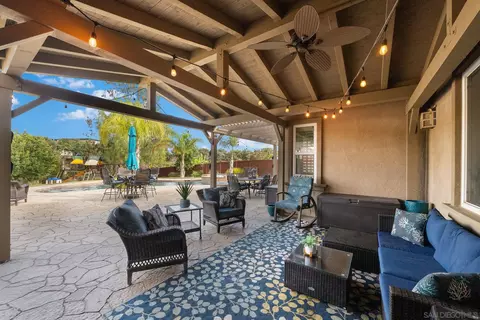 Exterior - 5538 Lipizzaner Cir, Oceanside, CA 92057 photo 7 of 18