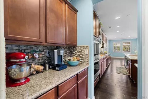 Kitchen - 5538 Lipizzaner Cir, Oceanside, CA 92057 photo 4 of 4