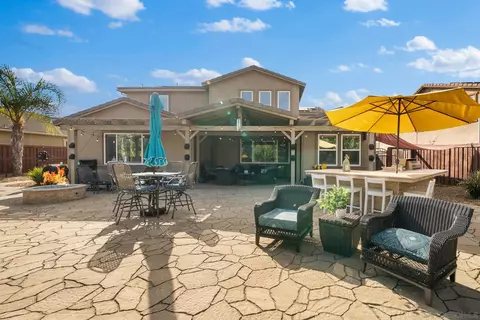 Exterior - 5538 Lipizzaner Cir, Oceanside, CA 92057 photo 9 of 18