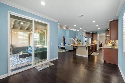 Entry Way - 5538 Lipizzaner Cir, Oceanside, CA 92057 photo 4 of 9