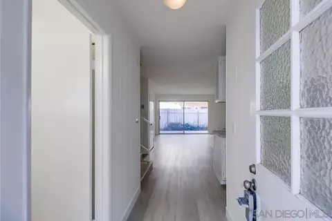 Entry Way - 220 B Ave, Coronado, CA 92118 photo 1 of 4