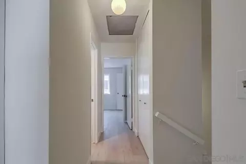 Entry Way - 220 B Ave, Coronado, CA 92118 photo 2 of 4