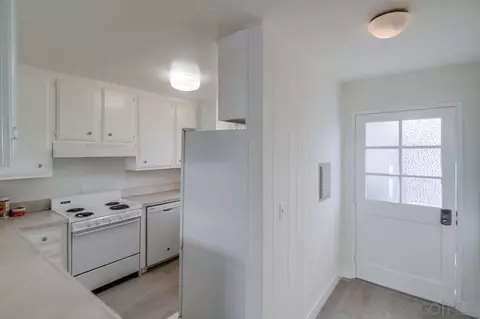 Kitchen - 220 B Ave, Coronado, CA 92118 photo 3 of 5