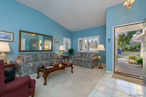 Living - 528 Lupine Way, Oceanside, CA 92057 photo 1 of 2