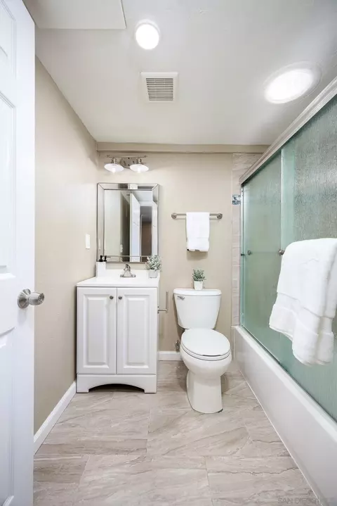 9259 Brookside Cir, Spring Valley, CA 91977 photo 28