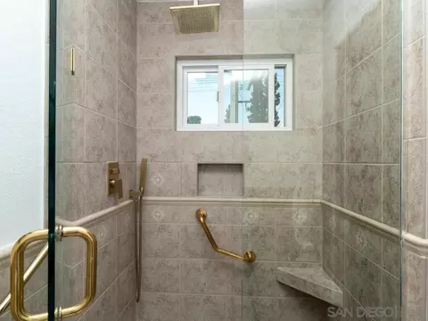 Bath - 4838 New Ranch Rd, El Cajon, CA 92020 photo 4 of 5
