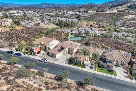 1875 Fabled Waters Dr, Spring Valley, CA 91977 photo 45