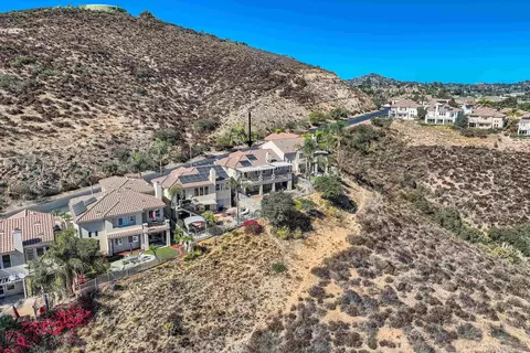 1875 Fabled Waters Dr, Spring Valley, CA 91977 photo 38