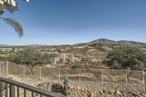 1875 Fabled Waters Dr, Spring Valley, CA 91977 photo 39