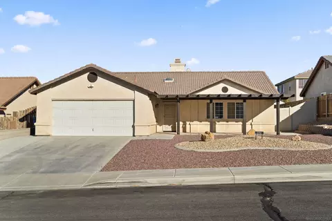 2211 Garnet Ave, Barstow, CA 92311