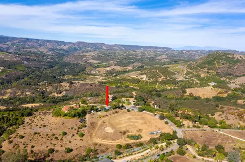 View/Area - 40284 Sandia Creek Dr, Fallbrook, CA 92028 photo 7 of 8