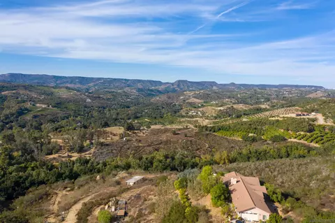 View/Area - 40284 Sandia Creek Dr, Fallbrook, CA 92028 photo 8 of 8