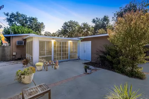 Exterior - 5701 E Walton St, Long Beach, CA 90815 photo 12 of 12