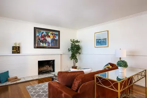 Living - 5701 E Walton St, Long Beach, CA 90815 photo 6 of 6