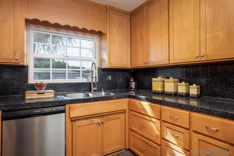 Kitchen - 5701 E Walton St, Long Beach, CA 90815 photo 2 of 3