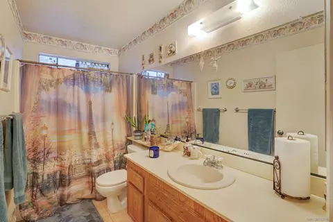 1220 Mossberg Ct, Vista, CA 92083 photo 21