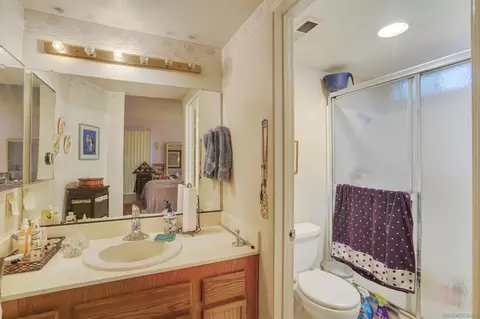 1220 Mossberg Ct, Vista, CA 92083 photo 18