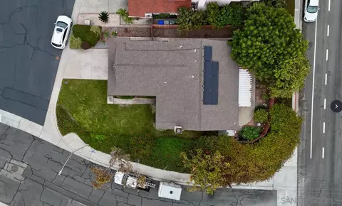 1220 Mossberg Ct, Vista, CA 92083 photo 2