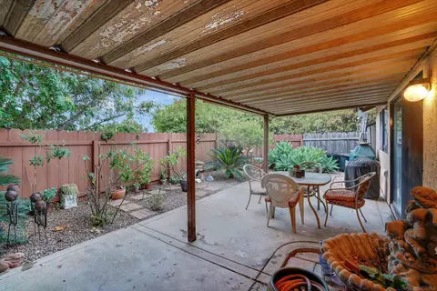 1220 Mossberg Ct, Vista, CA 92083 photo 5