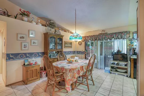 1220 Mossberg Ct, Vista, CA 92083 photo 10