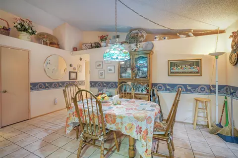 1220 Mossberg Ct, Vista, CA 92083 photo 12