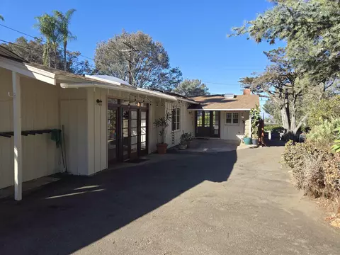 Exterior - 581 15th St, Del Mar, CA 92014 photo 3 of 10