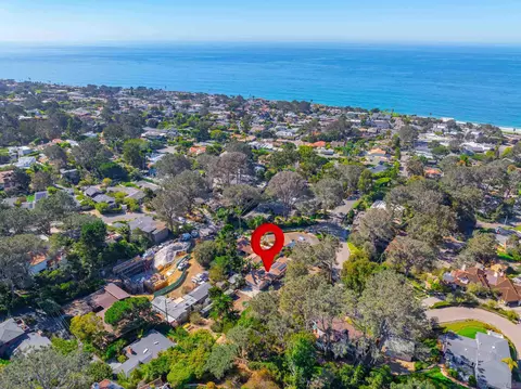 View/Area - 581 15th St, Del Mar, CA 92014 photo 2 of 14