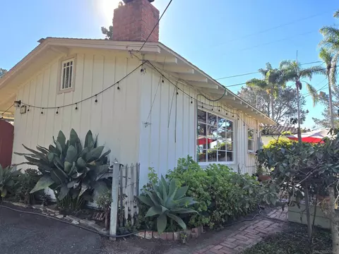 Exterior - 581 15th St, Del Mar, CA 92014 photo 5 of 10