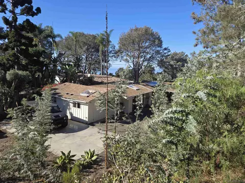 Exterior - 581 15th St, Del Mar, CA 92014 photo 1 of 10