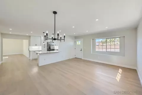 Living - 10609 Trigal Way, Santee, CA 92071 photo 2 of 5