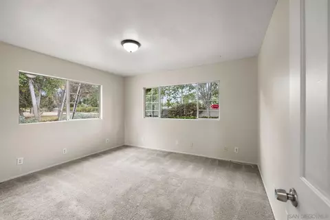 960 Sunset Dr, Vista, CA 92081 photo 22