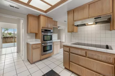 960 Sunset Dr, Vista, CA 92081 photo 19