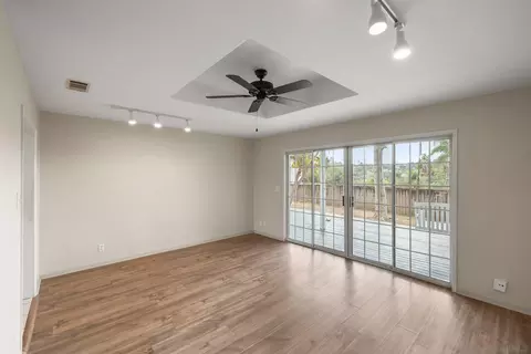 960 Sunset Dr, Vista, CA 92081 photo 14