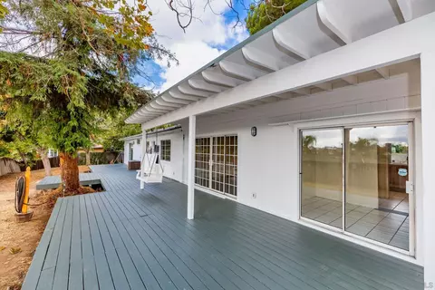 960 Sunset Dr, Vista, CA 92081 photo 29