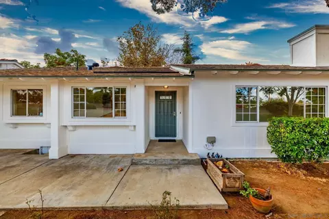 960 Sunset Dr, Vista, CA 92081 photo 9