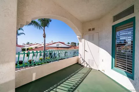 Exterior - 3305 Genoa Way #94, Oceanside, CA 92056 photo 2 of 3