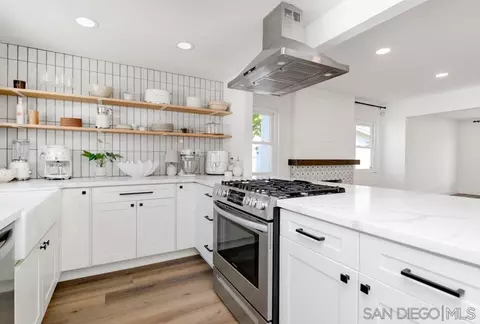 Kitchen - 330 Huff St, Vista, CA 92083 photo 2 of 3